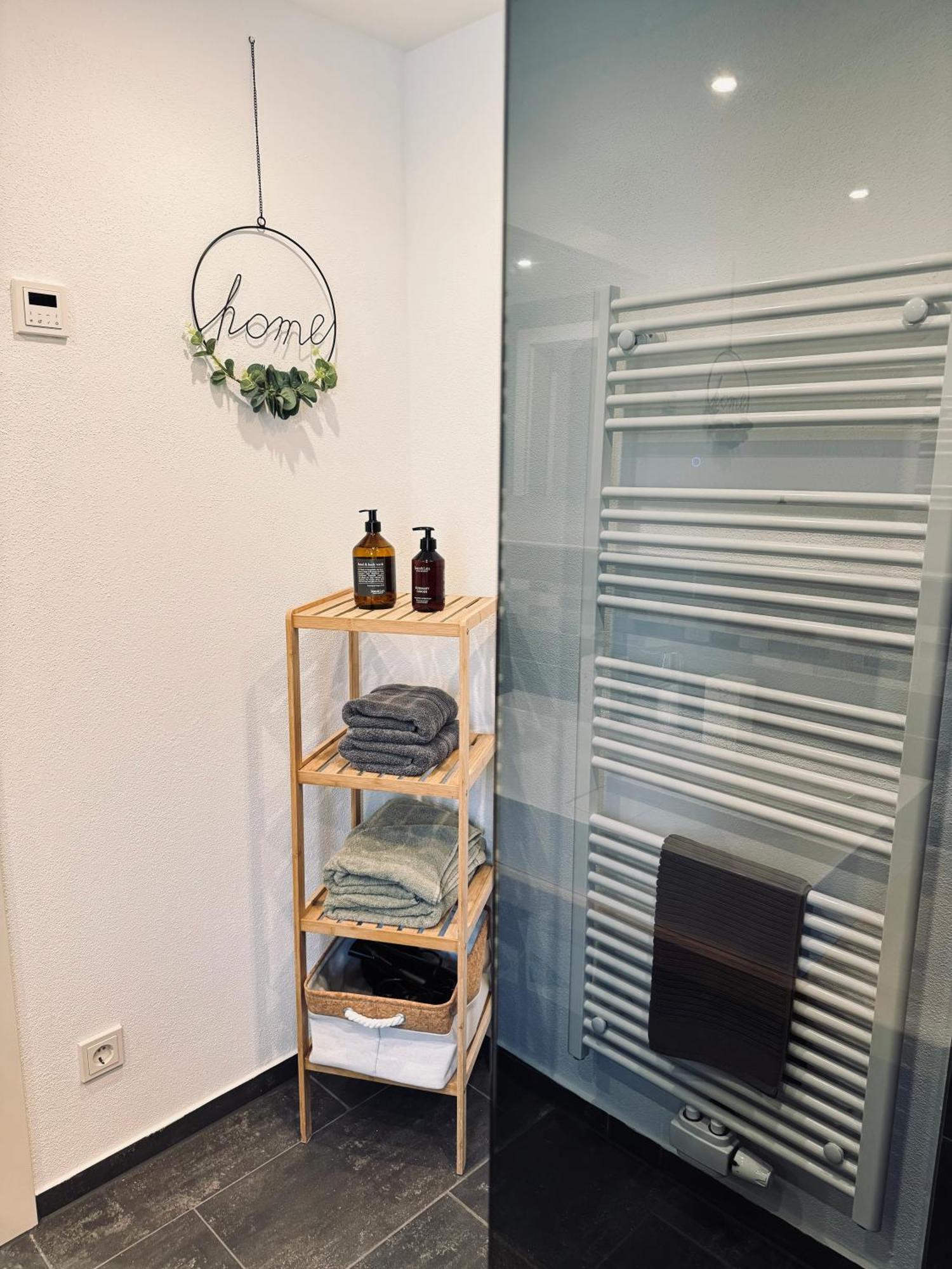 Moderne Wohnung Zum Wohlfuehlen Brachback Exterior foto